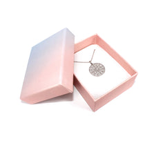 Load image into Gallery viewer, 18K White Gold Heart-shaped Cutout Diamond Pendant (Necklace Not Included) 18K金心形花紋鏤空配鑽石吊墜(不含鏈)